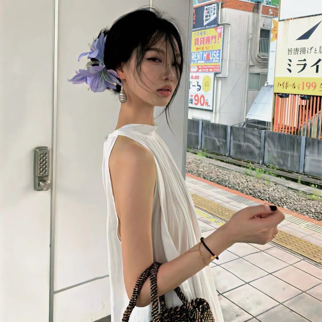 花花公子之千面女陪游